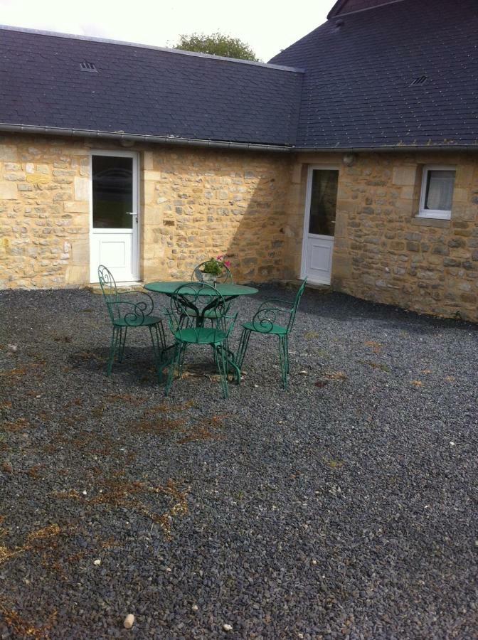 Ferme De Montigny Bed and Breakfast Asnieres-en-Bessin Buitenkant foto
